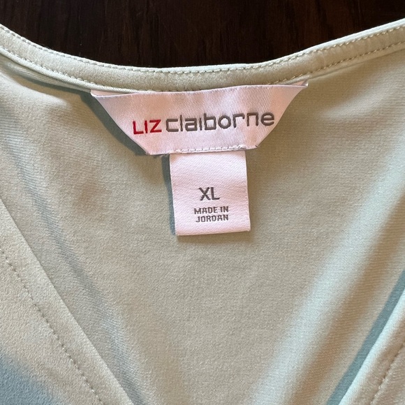 NWOT Liz Claiborne Light Pastel Green Crossover Front Top - Picture 2 of 12